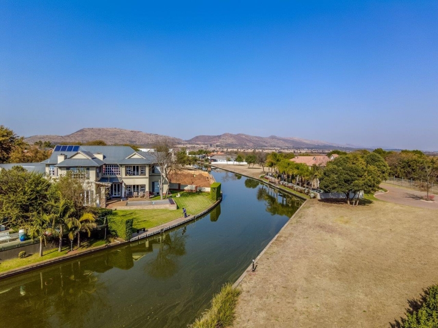 6 Bedroom Property for Sale in The Islands Estates North West